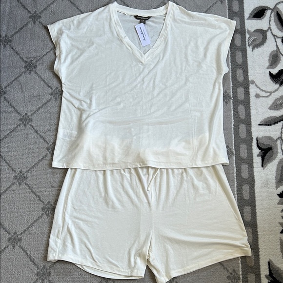 Tommy Bahama Cream Pajama Set